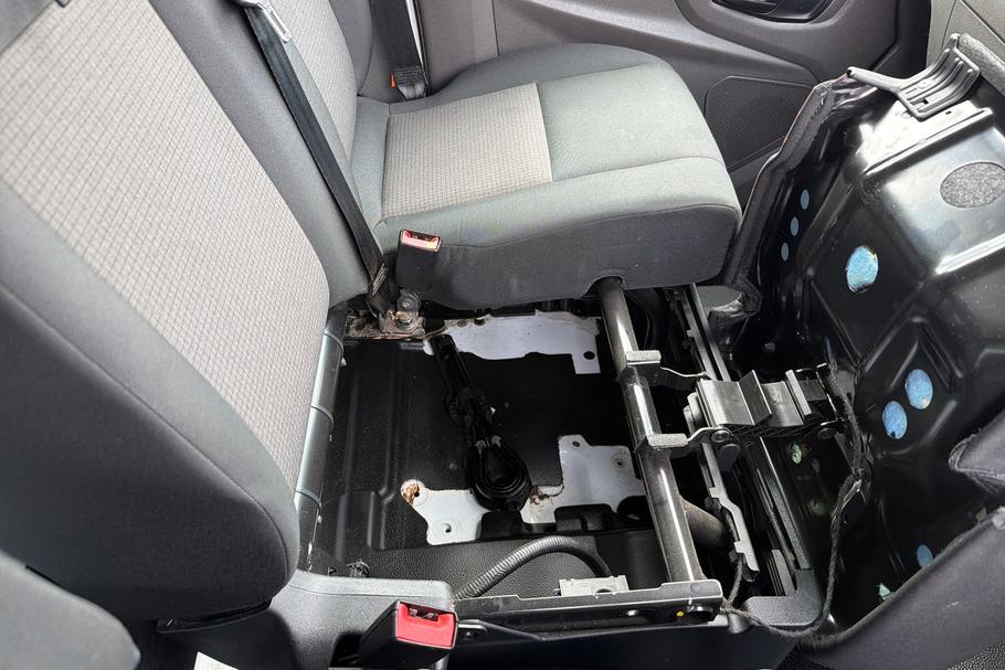Used Ford TRANSIT DL24XXW 29