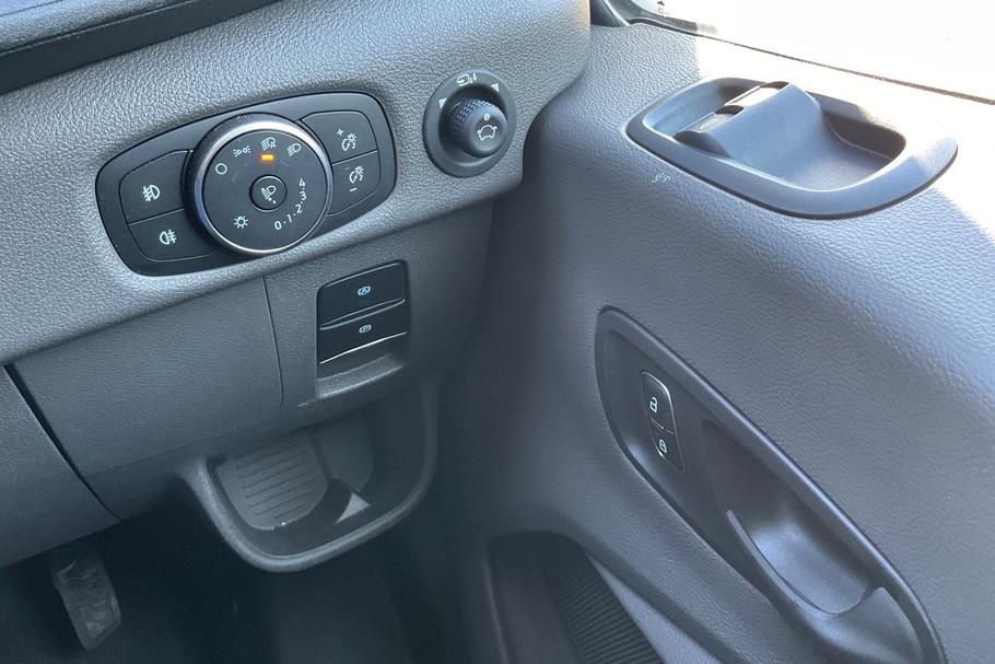 Used Ford TRANSIT WN75AZR 30