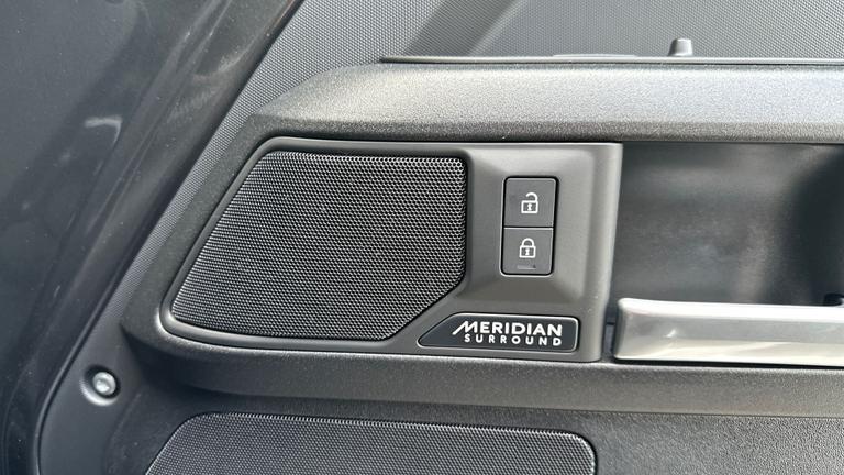 Used Land Rover Defender WF75HSC 24