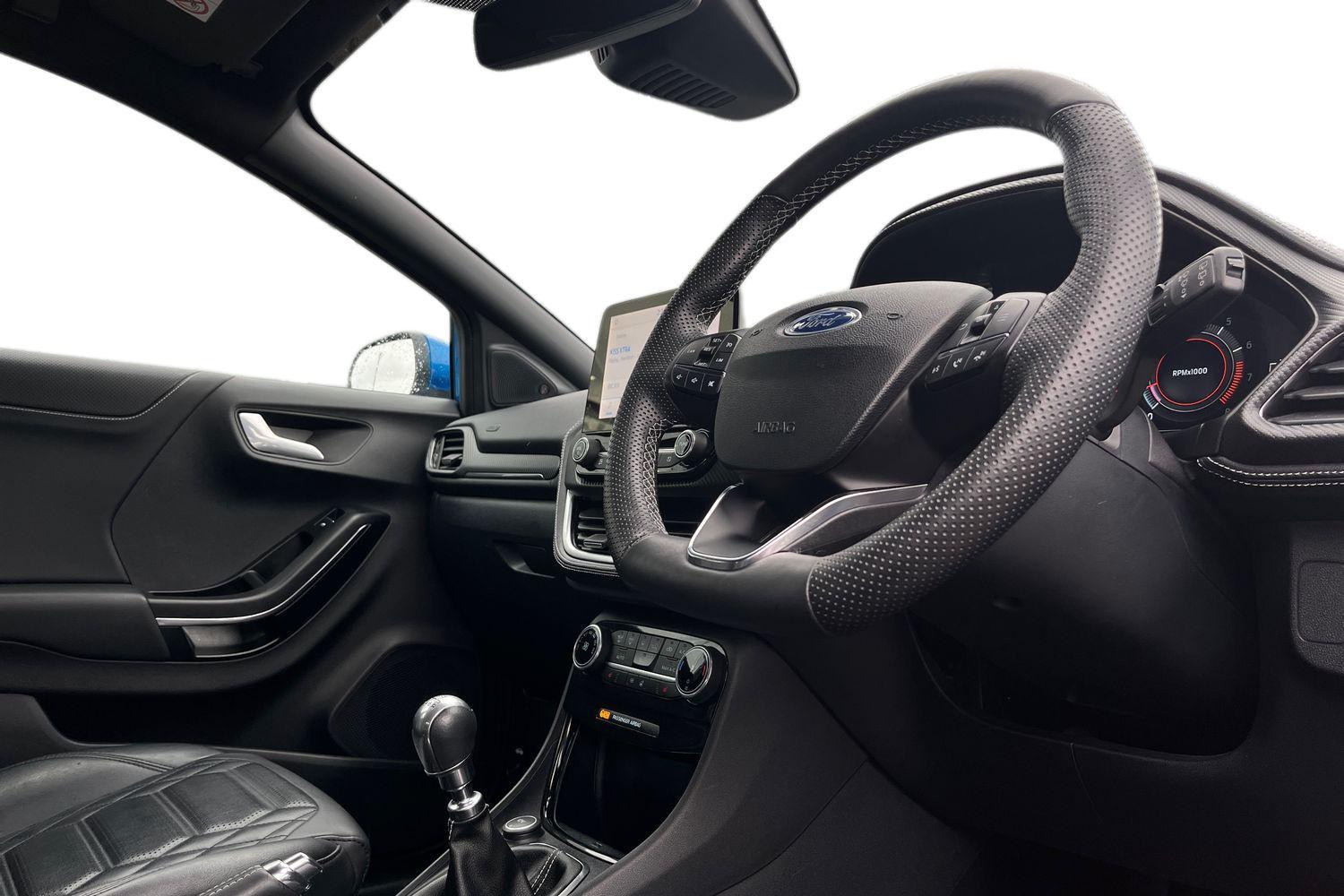 Ford PUMA Photo 8