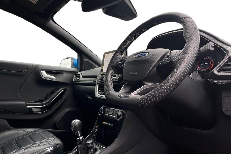 Ford PUMA Photo autoimg-d63878266547f97a6cbdc60e418507fd4fe8099a.jpg