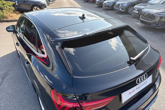 Audi Q3 Photo 23
