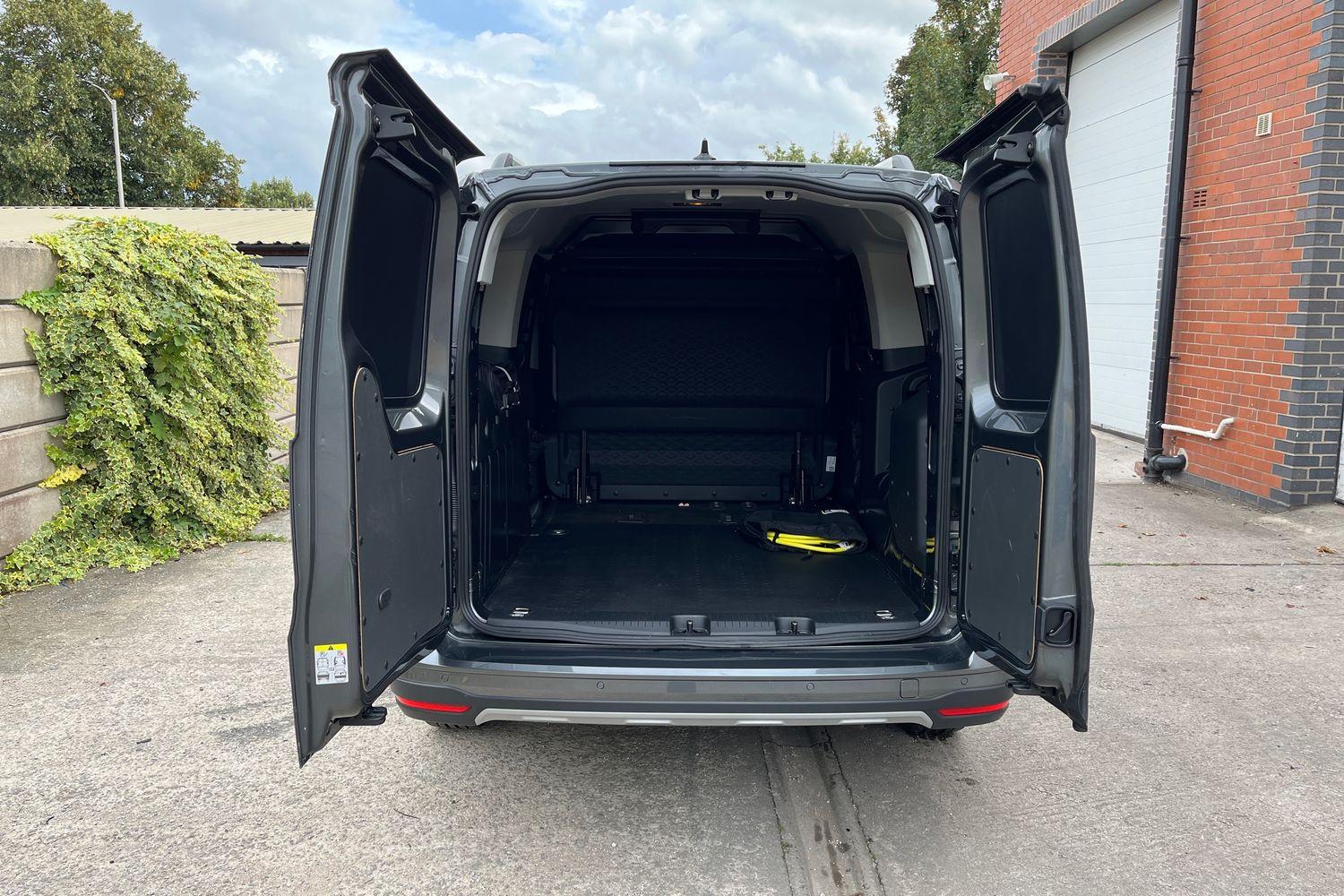 Ford Transit Connect Photo 5