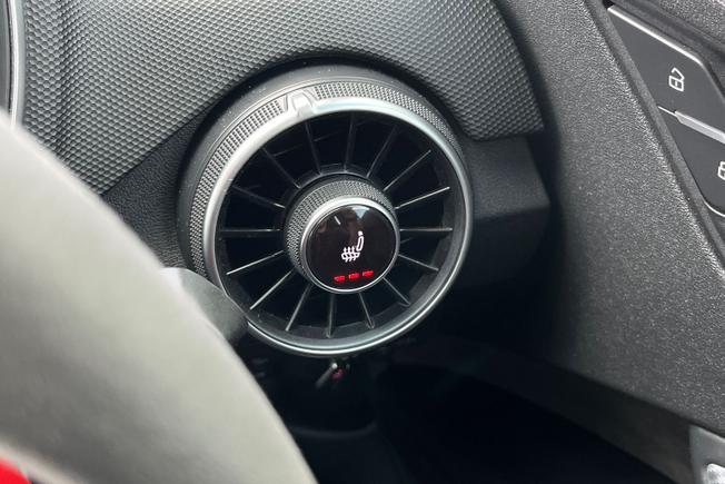 Audi TT RS Photo 40