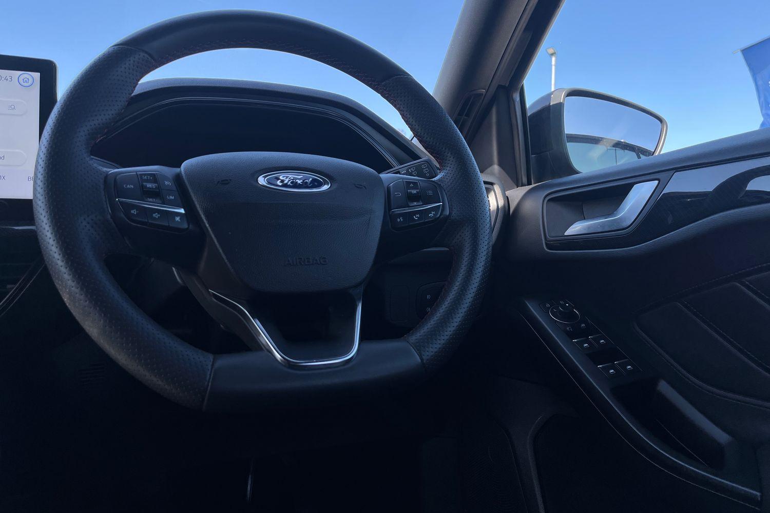 Ford FOCUS Photo 11
