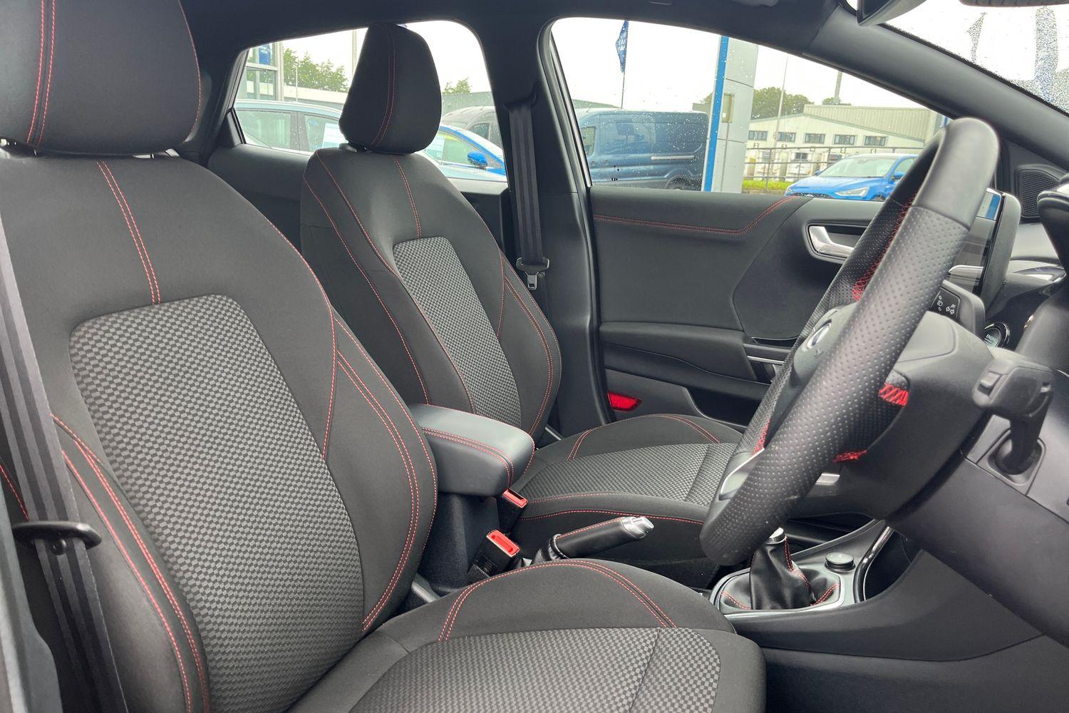 Ford PUMA Photo 16