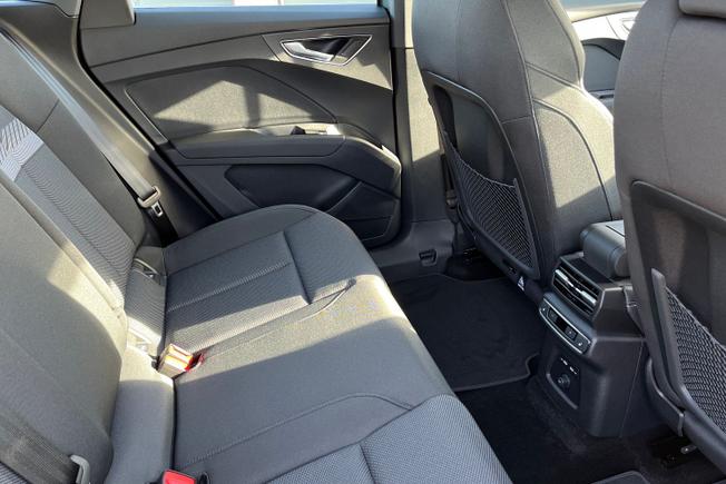 AUDI  Q4 SUV Photo 44