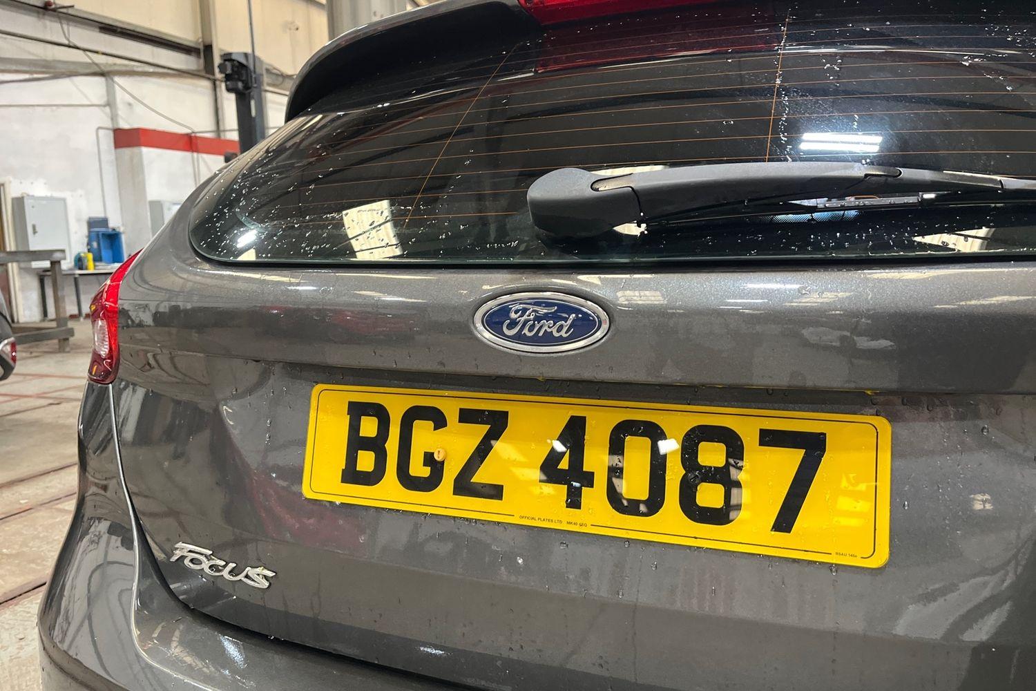 Ford FOCUS Photo 39