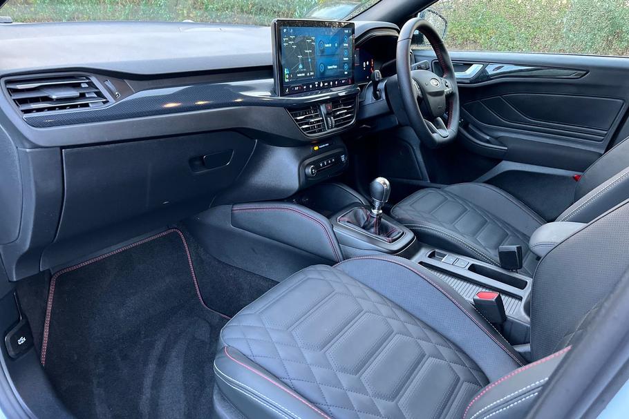 Used Ford FOCUS YH25XHR 18