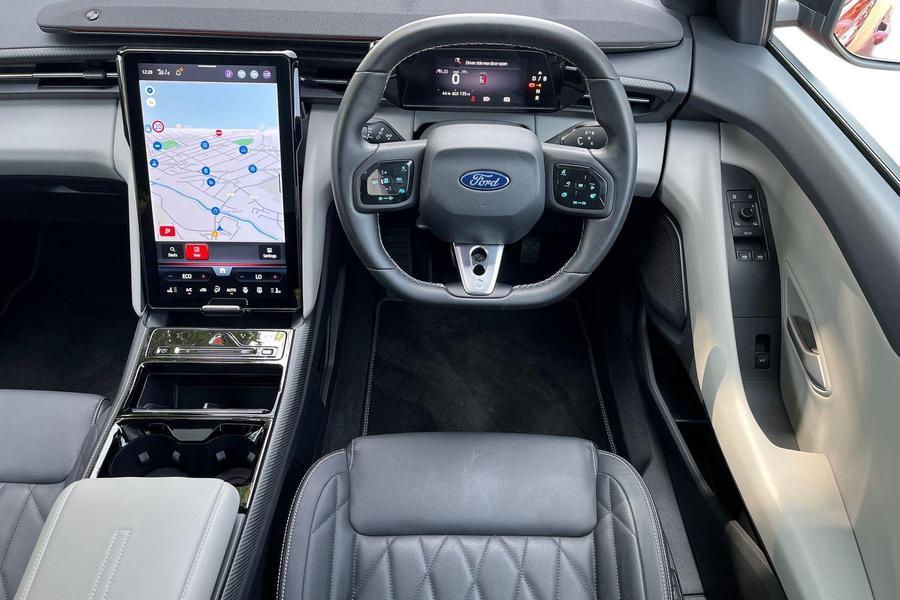 Ford Capri Photo autoimg-d650d5978787ce345cef2d9cf24ecf893a4953ad.jpg