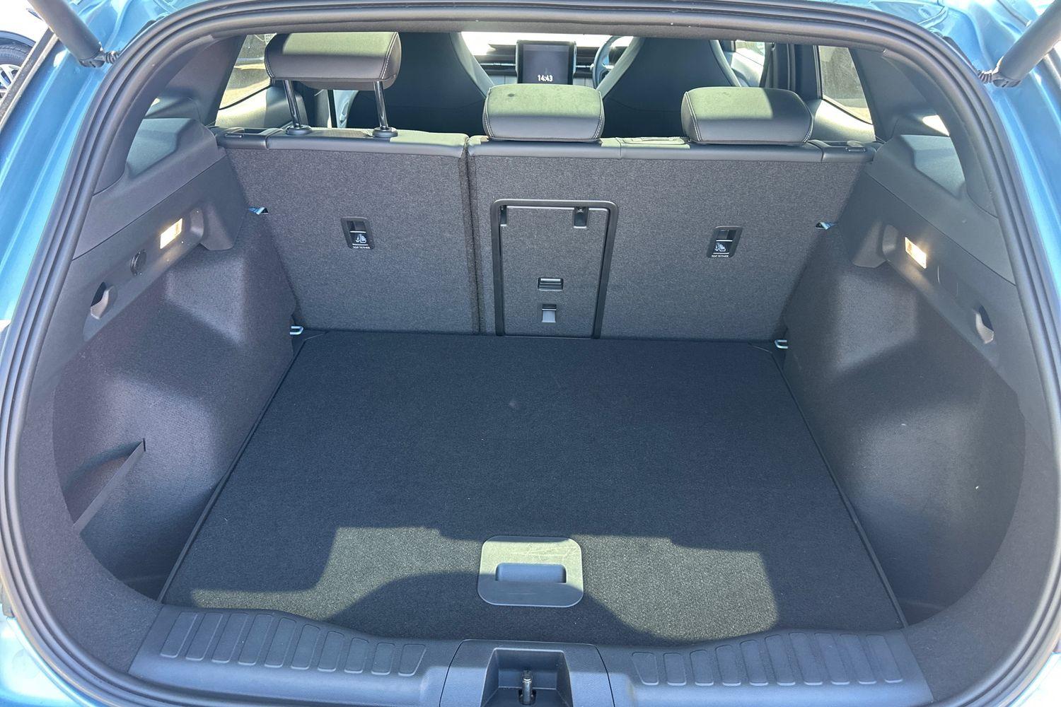 Ford EXPLORER Photo 20