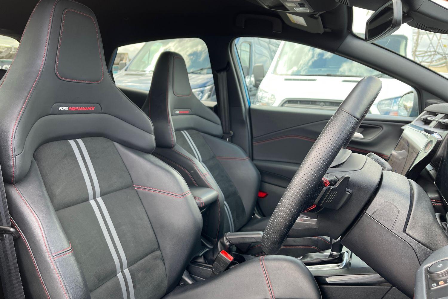 Ford Puma Photo 16