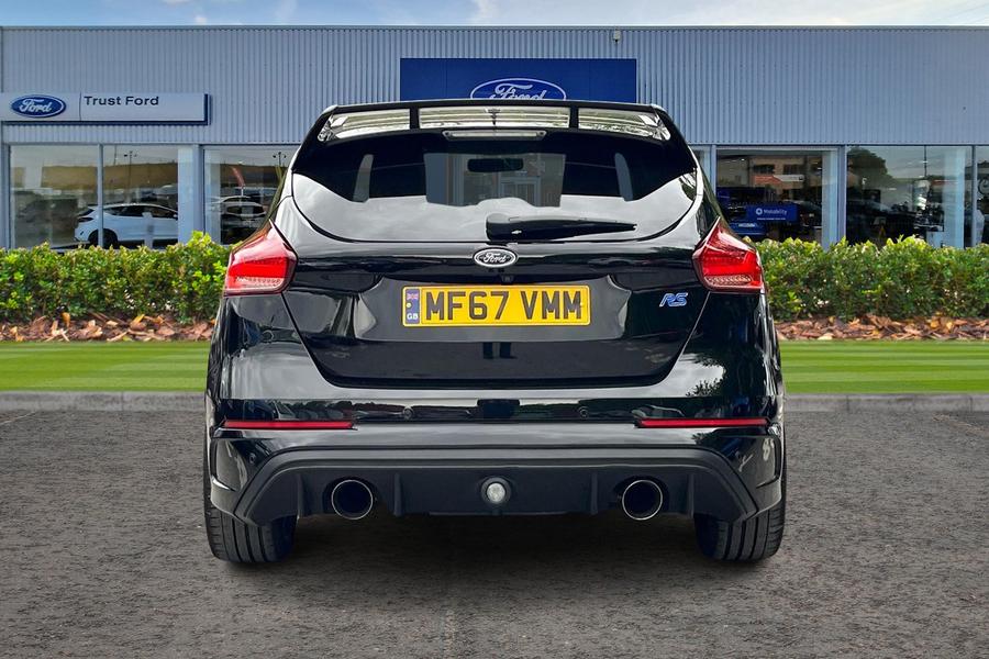 Ford Focus RS Photo autoimg-d65719d48102a84644f4a71e60af63b2f33d236e.jpg