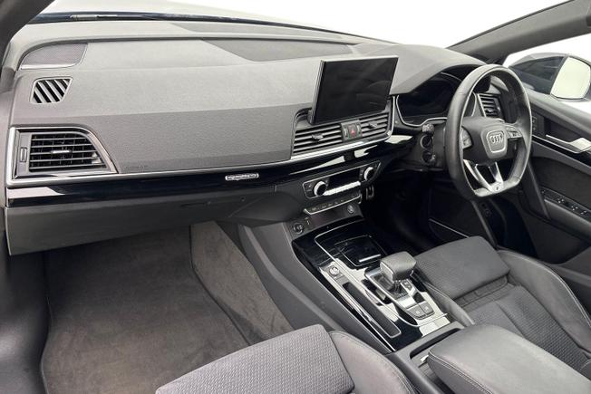 AUDI Q5 Photo 2