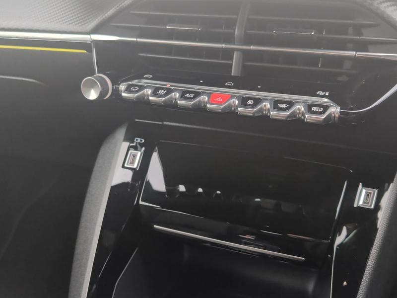 Used Peugeot 2008 FL73OZW 37