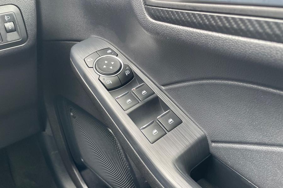 Ford KUGA Photo autoimg-d65a0a7b3b86816d32b84bcf436a47a72618afdc.jpg