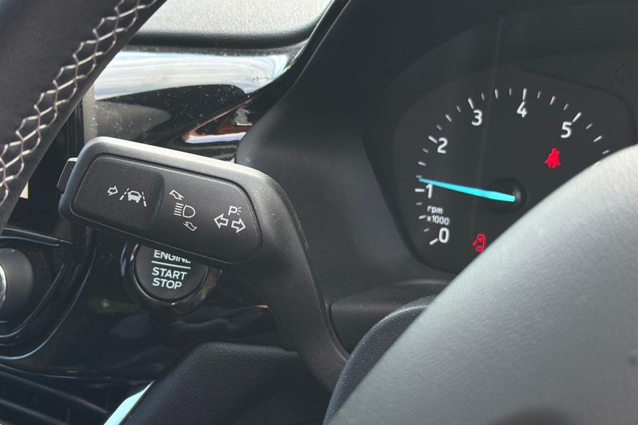Ford FIESTA Photo autoimg-d65b8c6994a4981dc2ef2d02ec5453a3351084d3.jpg