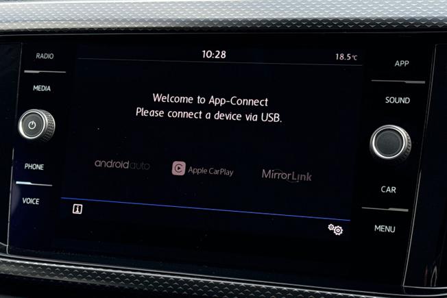 VOLKSWAGEN T-Cross Photo 14