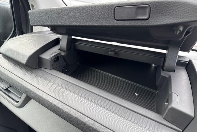 VOLKSWAGEN Transporter Photo 44