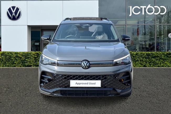 VOLKSWAGEN Tiguan Photo 8