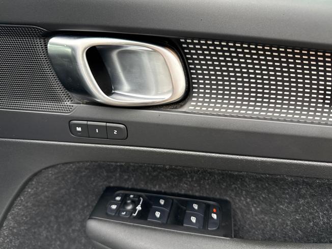 VOLVO Xc40 Photo 27