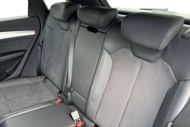 AUDI Q5 Photo 9
