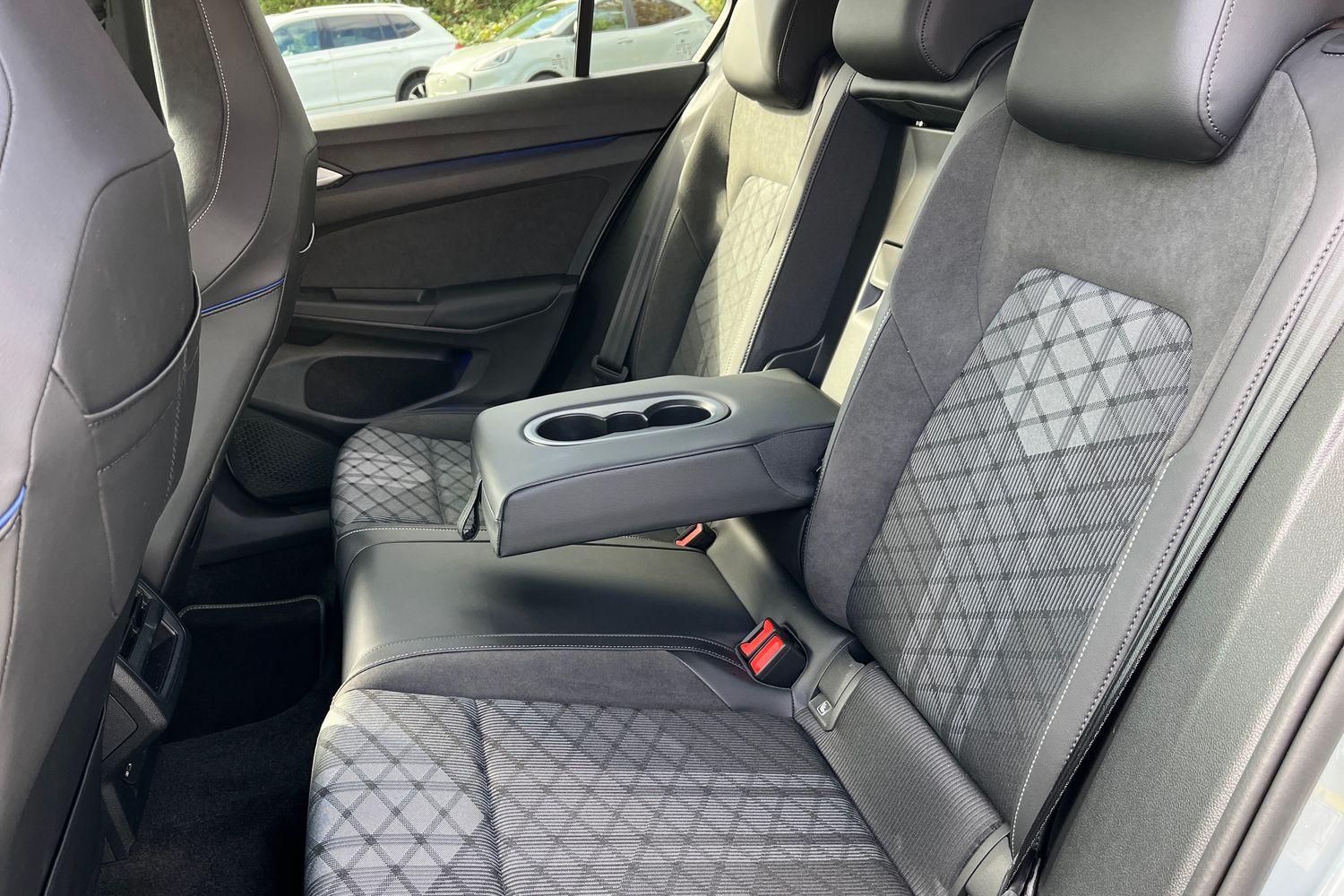 Volkswagen Golf Photo 34