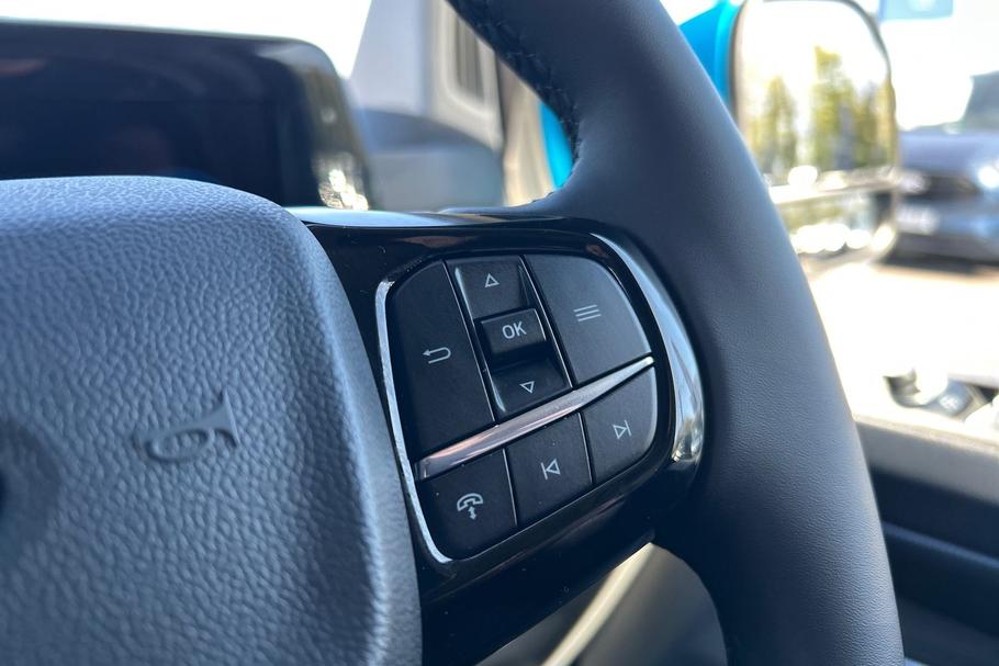 Used Ford TRANSIT CUSTOM WV75SLU 36