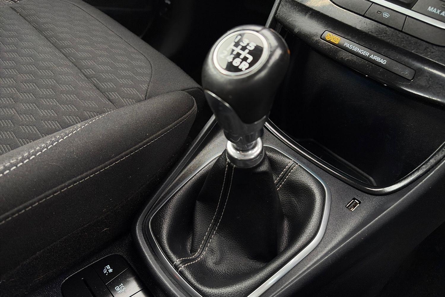 Ford Puma Photo 28