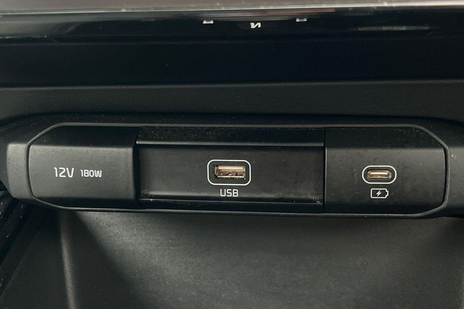 Kia NIRO Photo 31