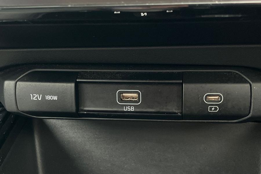 Kia NIRO Photo autoimg-d66a06ce01d466b1025edbdca8d60433b8552a2a.jpg
