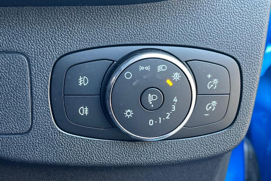 Ford PUMA Photo autoimg-d66e60983d35d94292cb68ada3b55bc74768f61a.jpg