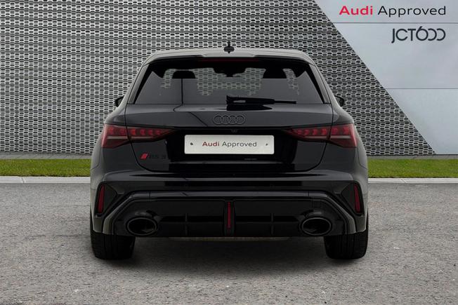 AUDI RS3 Photo 7