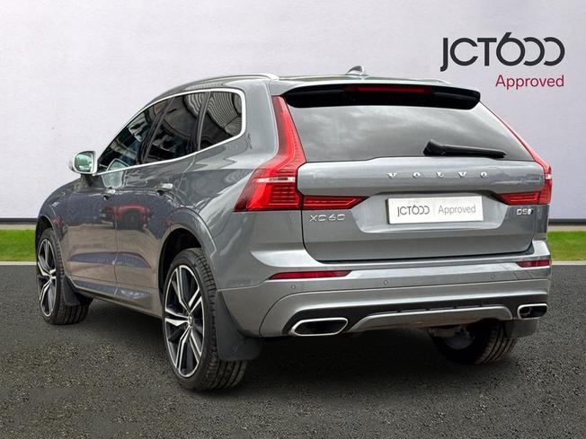 VOLVO XC60 Photo 3