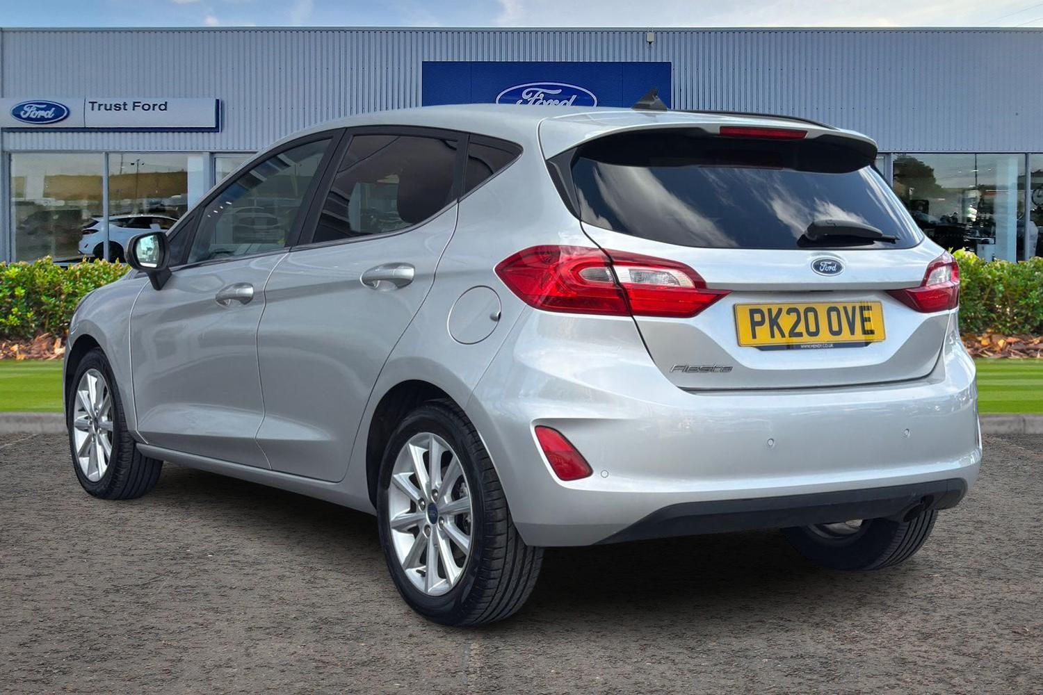 Ford FIESTA Photo 1