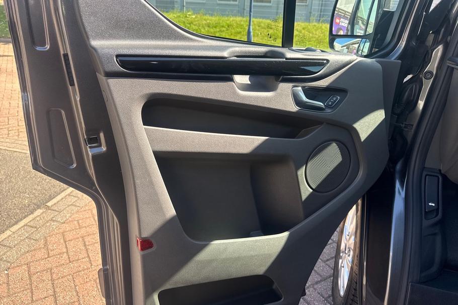 Used FORD TRANSIT CUSTOM BJ22WHD 16