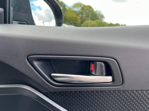 Toyota C-HR Photo autoimg-d6763d7d13f0aae838371d53b8b45294630e2e4b.jpg