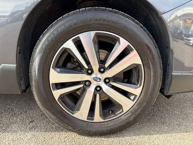 SUBARU Outback Photo 5