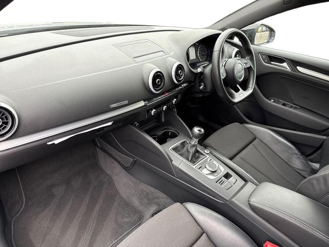 AUDI A3 Photo 2