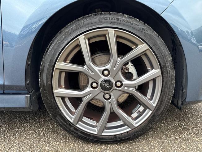 FORD Fiesta Photo 5
