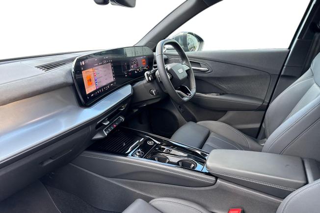 AUDI Q3 Photo 2