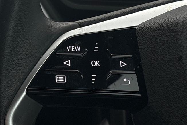 AUDI Q4 E-Tron Photo 17