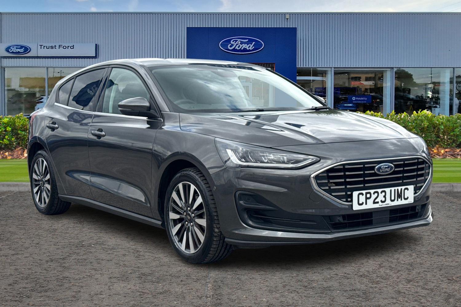 Ford FOCUS Photo 0