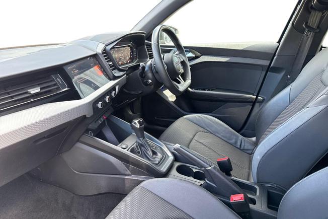 AUDI A1 Photo 2
