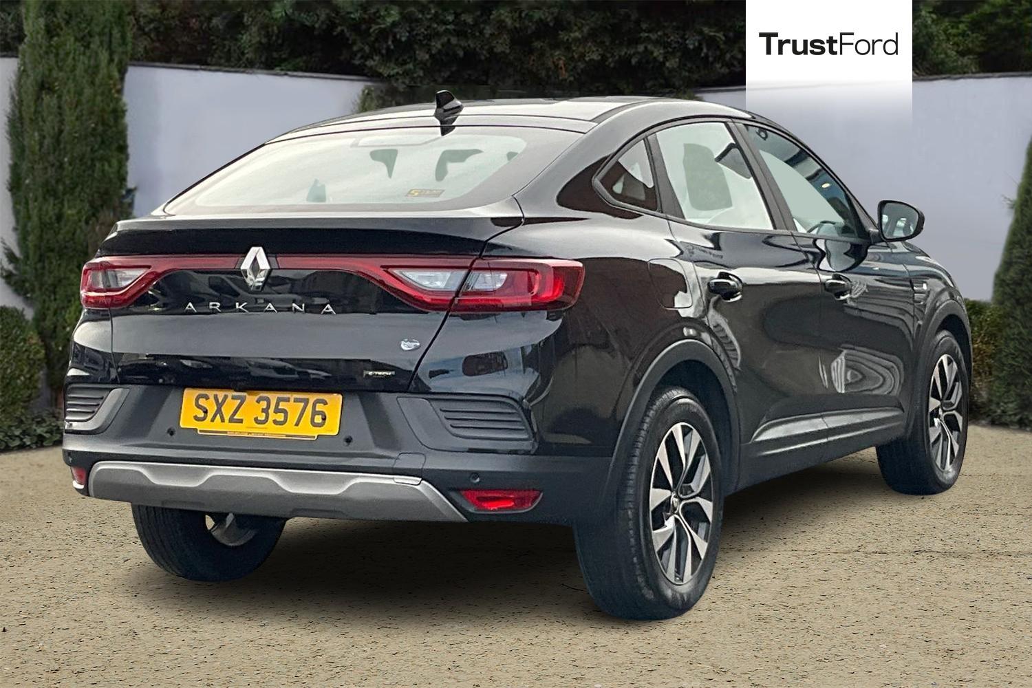 Renault ARKANA Photo 3
