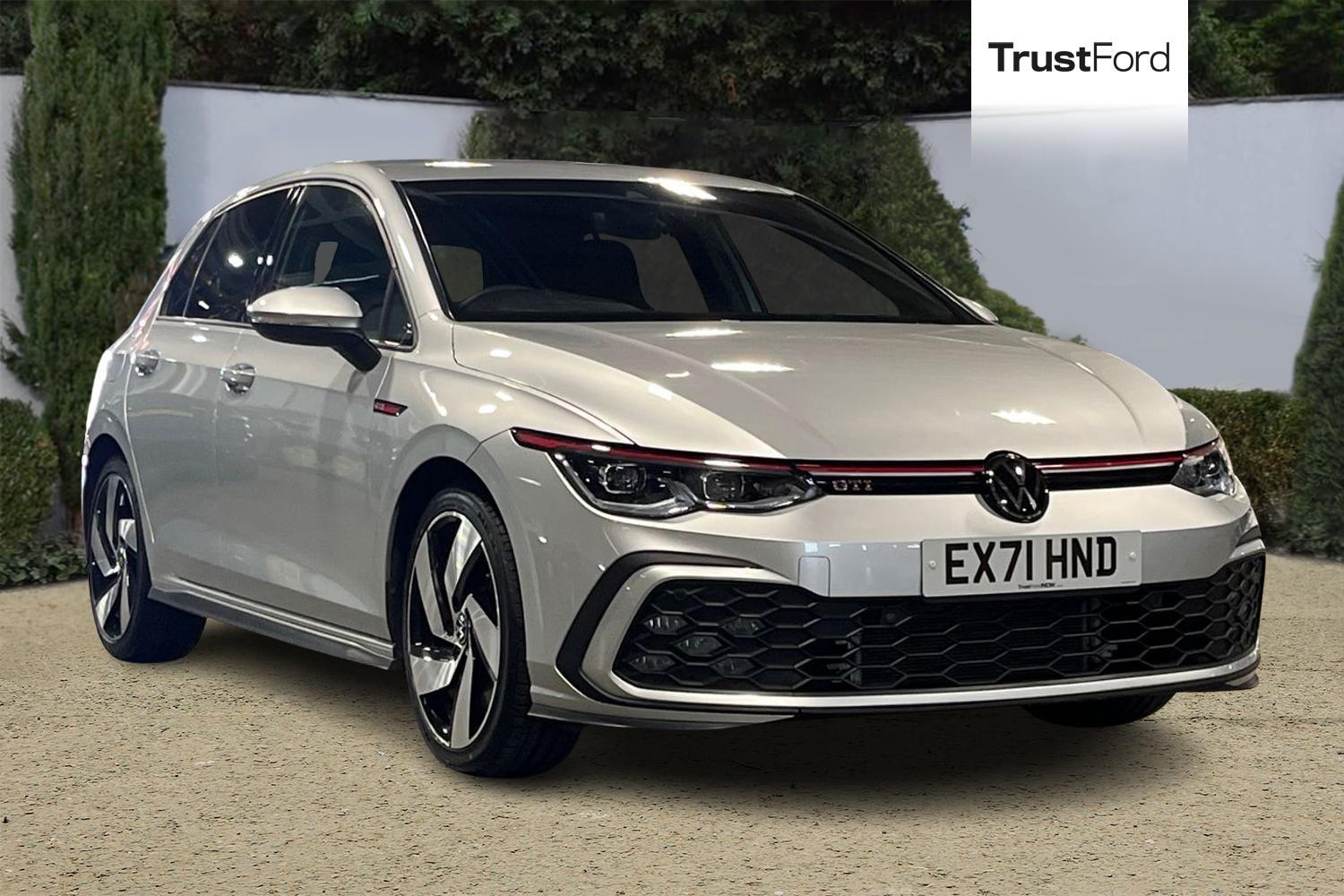 Volkswagen GOLF Photo 0