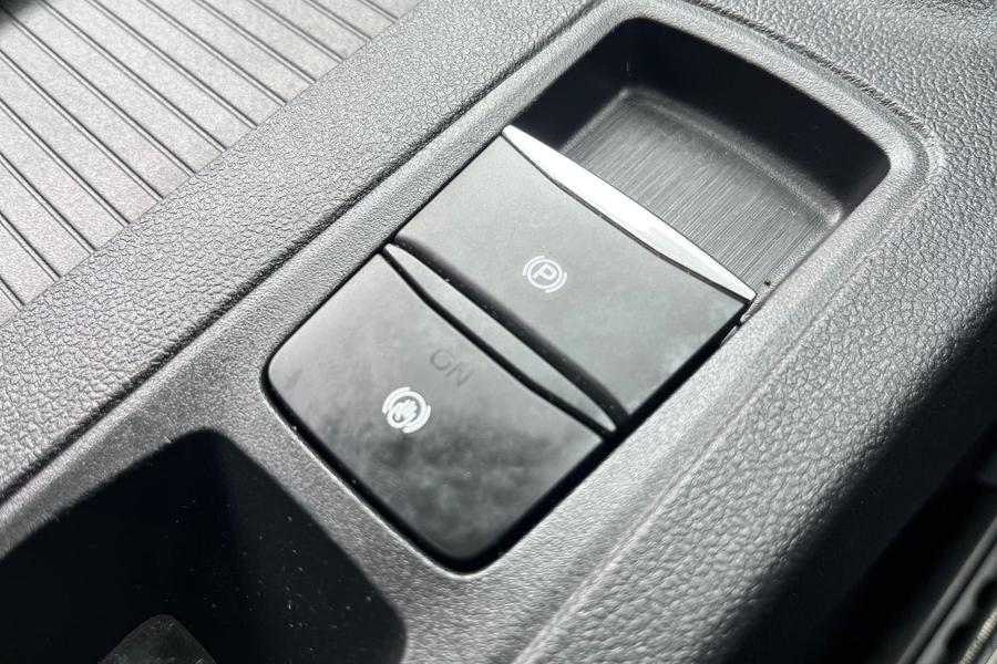 Ford Kuga Photo autoimg-d692a10673c32d00aba73b9fef9f128660f51285.jpg