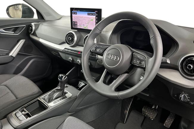 AUDI Q2 Photo 6
