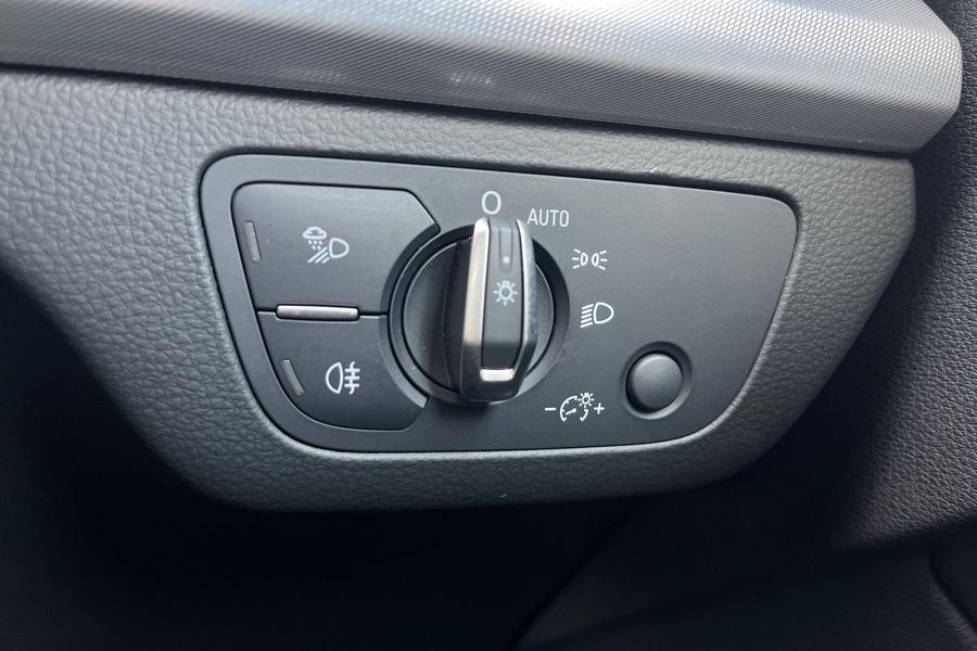 Audi Q5 Photo autoimg-d69cbbc61ce6146d11ea7907303ab8a1b72e52c2.jpg