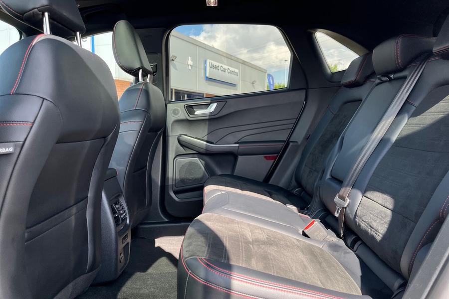 Ford Kuga Photo autoimg-d69e506ad0bedfdebc92a97e4b0973b98405170d.jpg